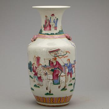 VAS, porslin, Kina, tidigt 1900-tal.