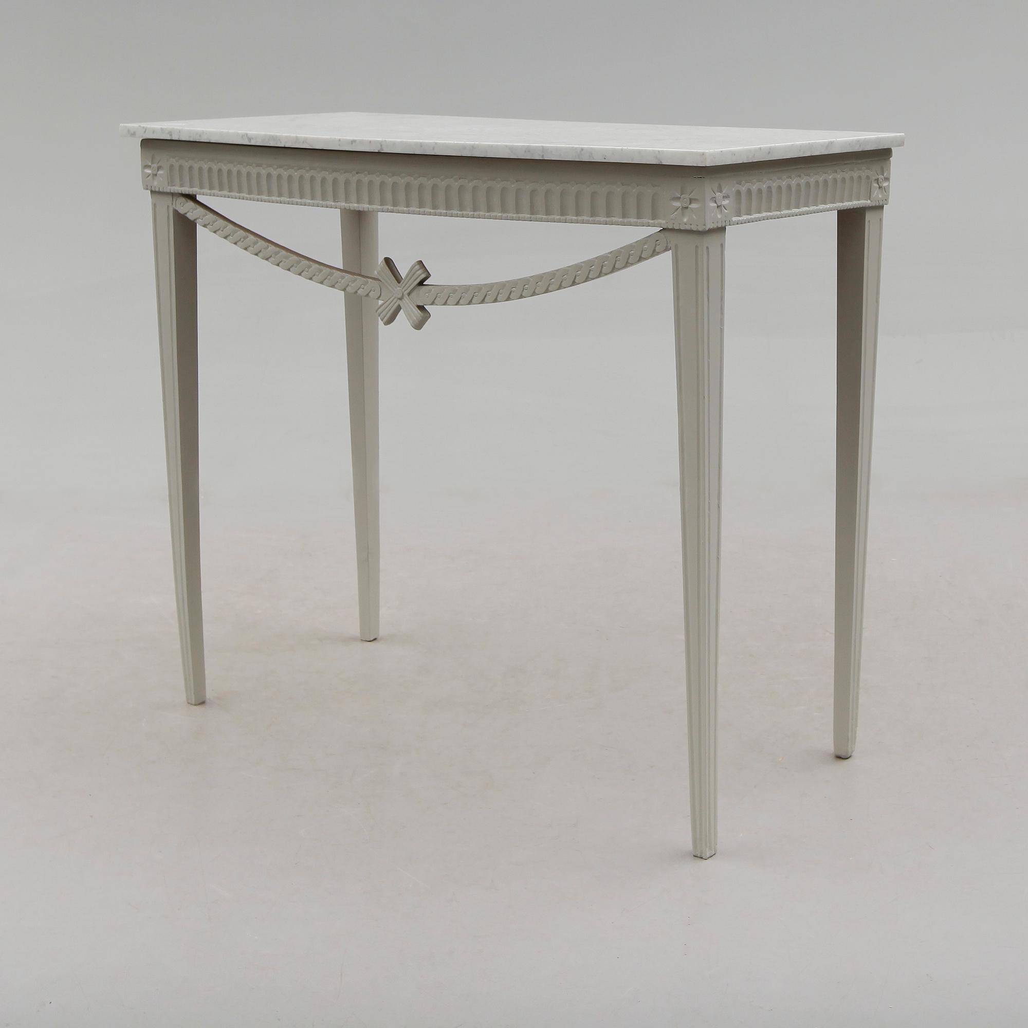 VÄGGBORD, sengustavianskt, tidigt 1800-tal.