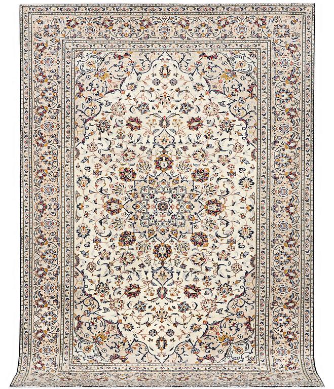 Matta, Keshan, ca 296 x 193 cm.