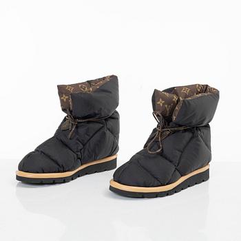 Louis Vuitton, vinterboots, "Pillow Comfort", storlek 37.