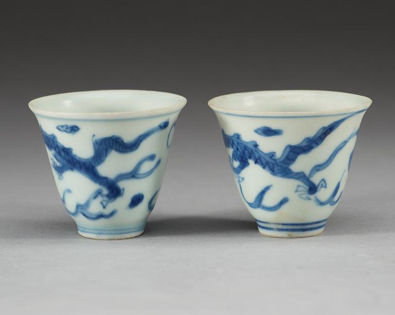 A pair of blue and white wine cups, Ming dynasty, 17th Century.