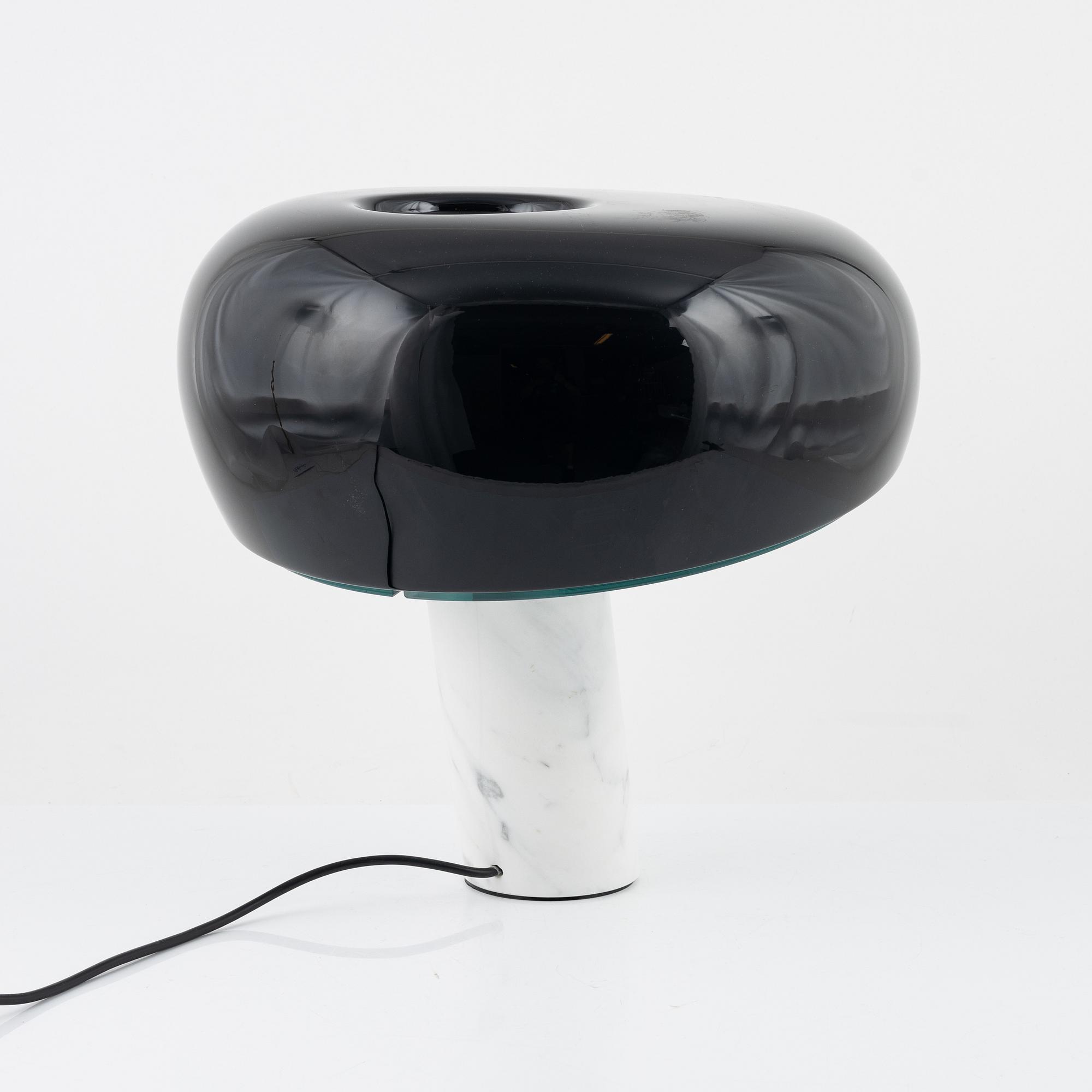 Achille Castiglioni, & Pier Castiglioni, bordslampa, "Snoopy", Flos, Italien.