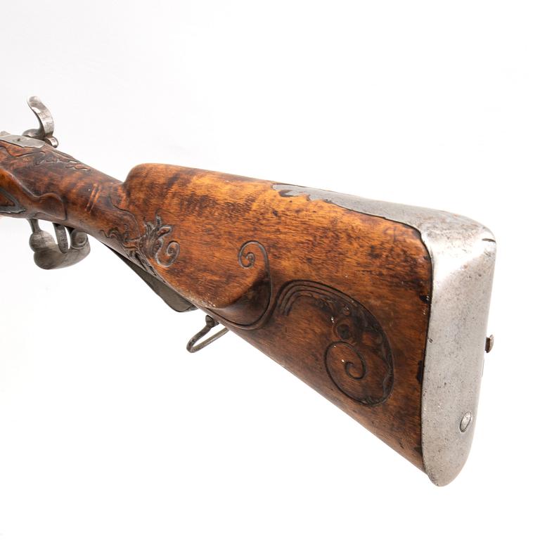 Percussion lock rifle, converted from flintlock, 18th / 19th century.