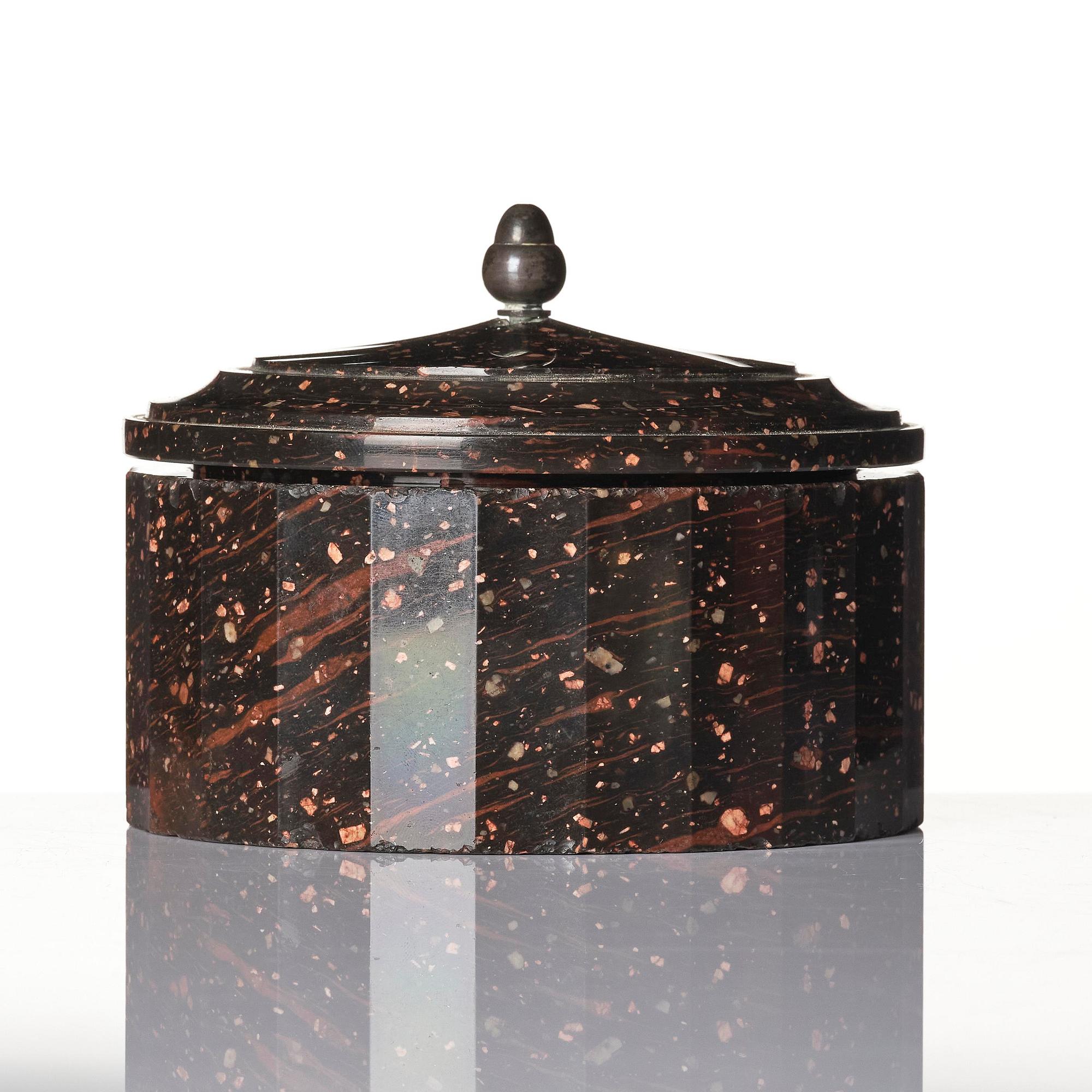 An Empire 'Rännås' porhyry butter box from Älvdalen, Sweden, early 19th century.