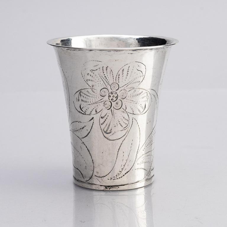 A Swedish silver beaker, mark of Henning Petri, Nyköping 1699.