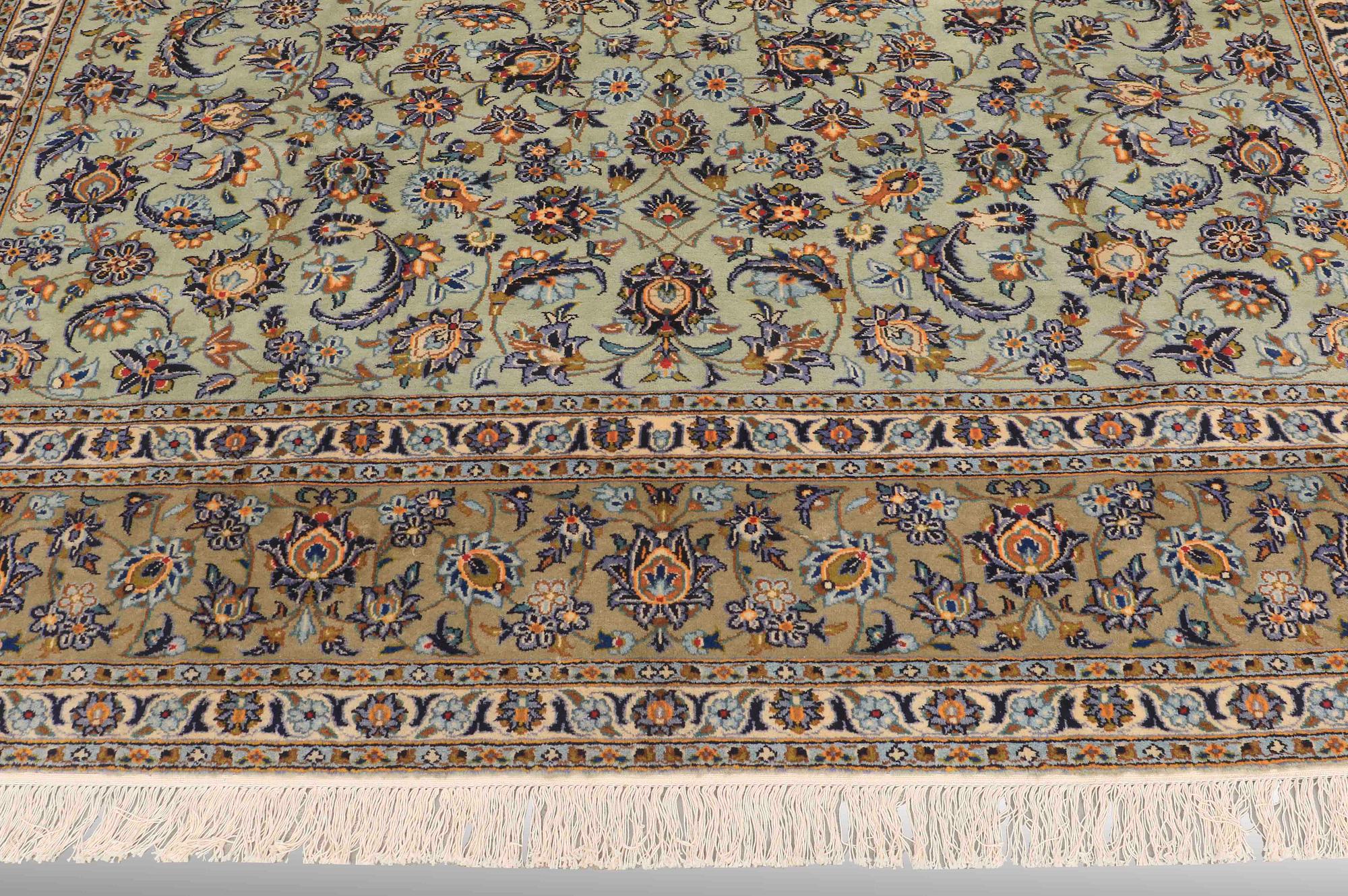 A carpet, Kashan, around 420 x 300 cm.