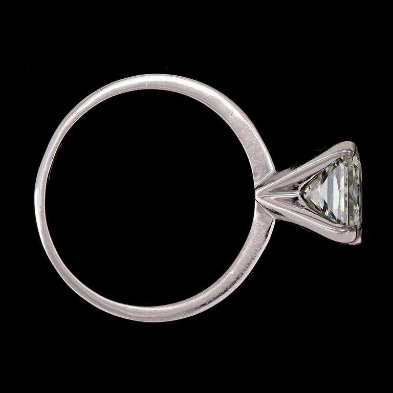 RING, radiant cut diamond, app. 1.75 cts.