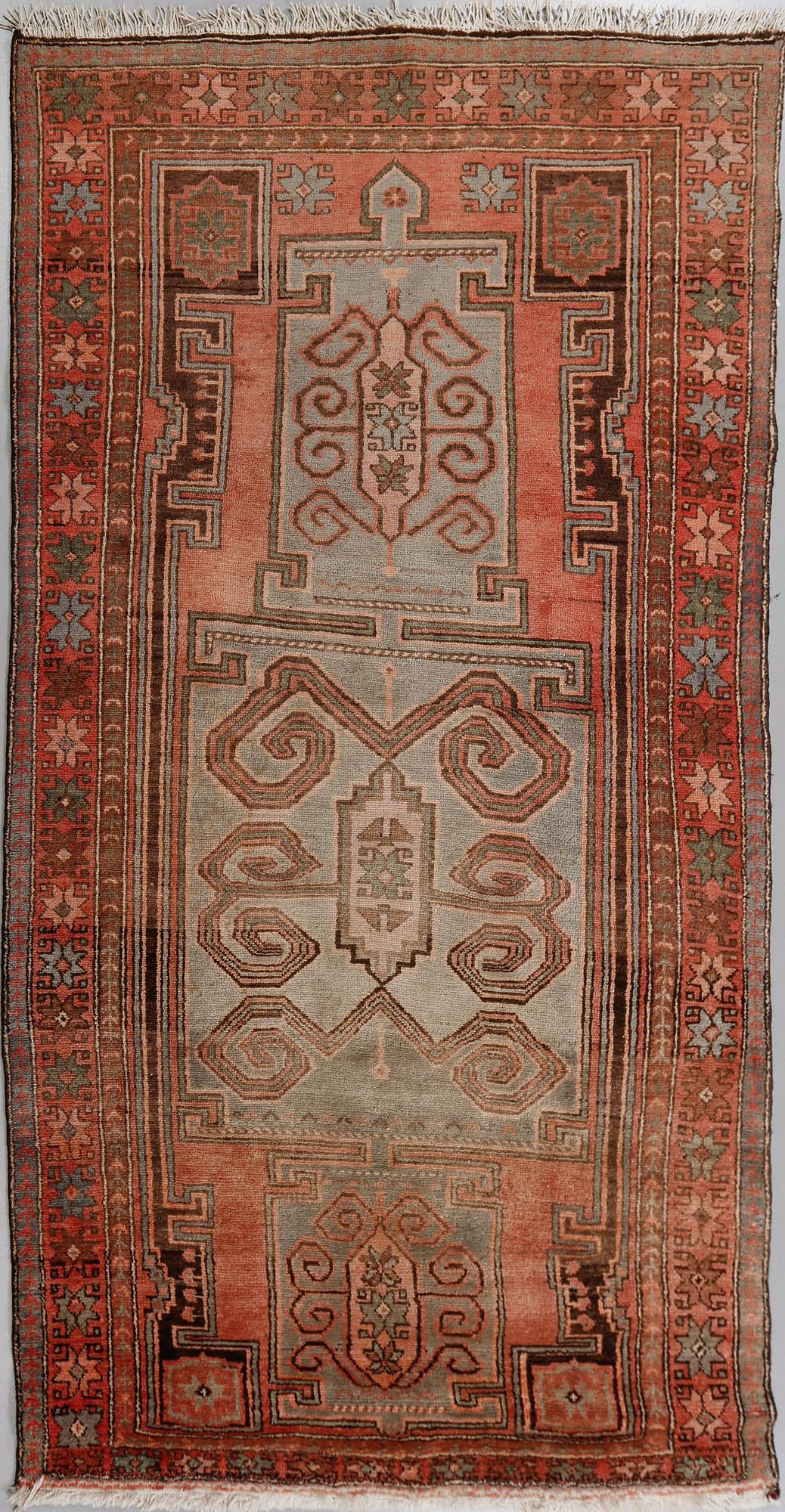 MATTA, orientalisk, 1900-talets andra hälft, 245x130 cm.
