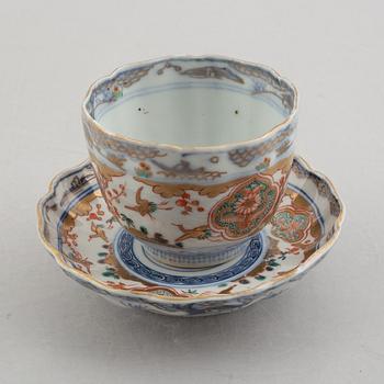 28-pieces of a Japanese Edo porcelain set, Early 19th century.