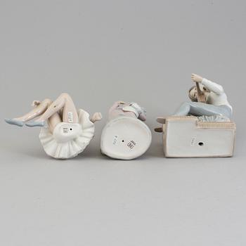 FIGURER, tre stycken, porslin. NAO, Spanien, 1900-tal.