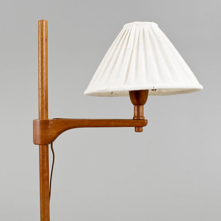 GOLVLAMPA, "Staken", Carl Malmsten. Modellen formgiven 1942.