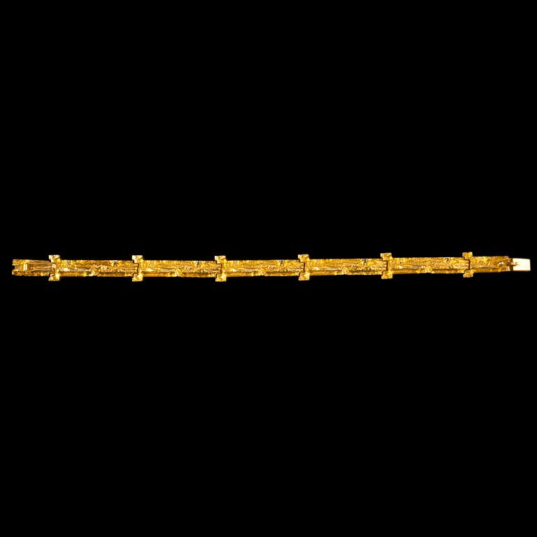 Björn Weckström, ARMBAND, guld 14K, "Tundra" Lapponia 1971. Vikt 21,9 g.