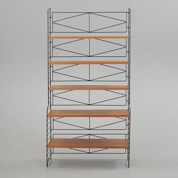 BOKHYLLA, stringmodell, 1900-talets andra hälft.