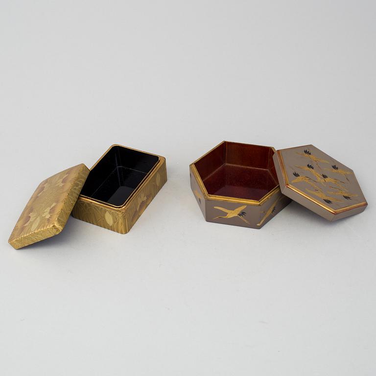 Two Japanese lacqured boxes with covers, early 20th Century.