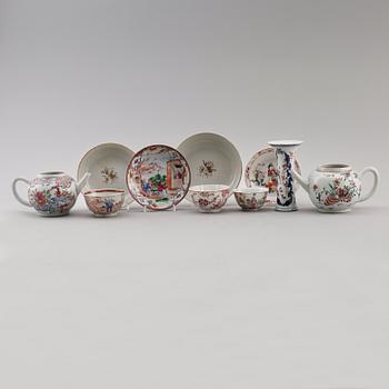 SAMLING KINESISKT PORSLIN, 9 delar, Qianlong 1736-1795.