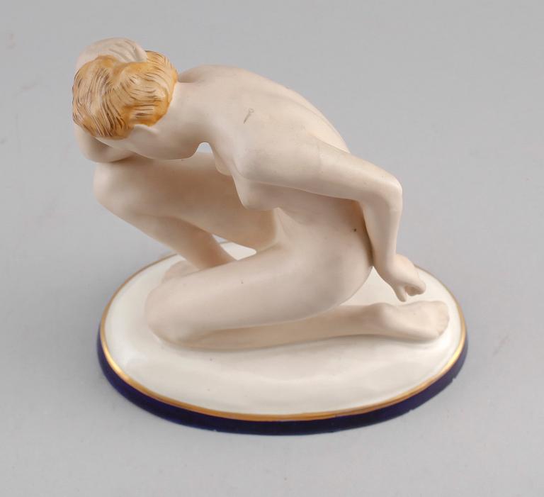 FIGUR, porslin, Royal Dux, 1900-talets mitt.