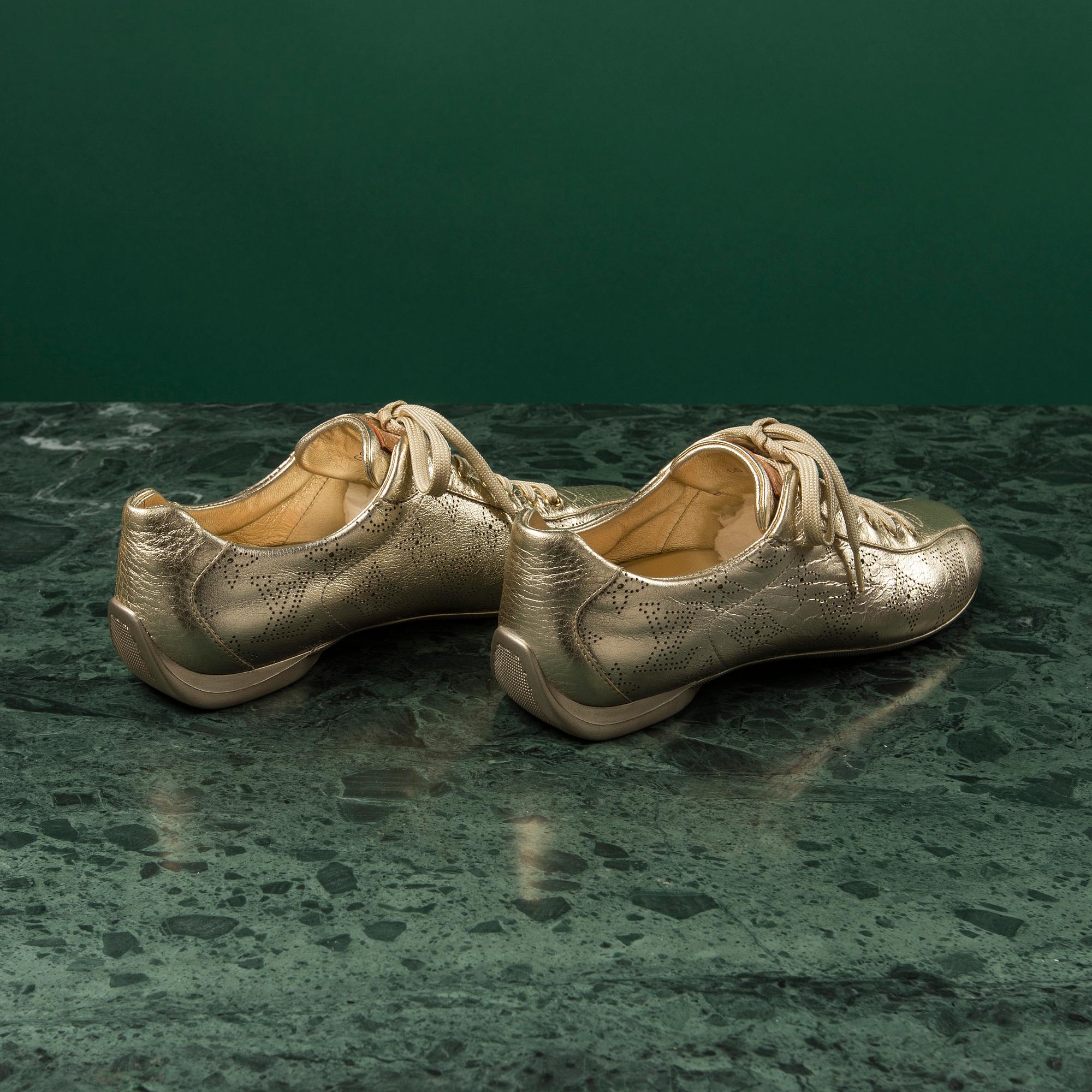 SKOR, Louis Vuitton, storlek 37.