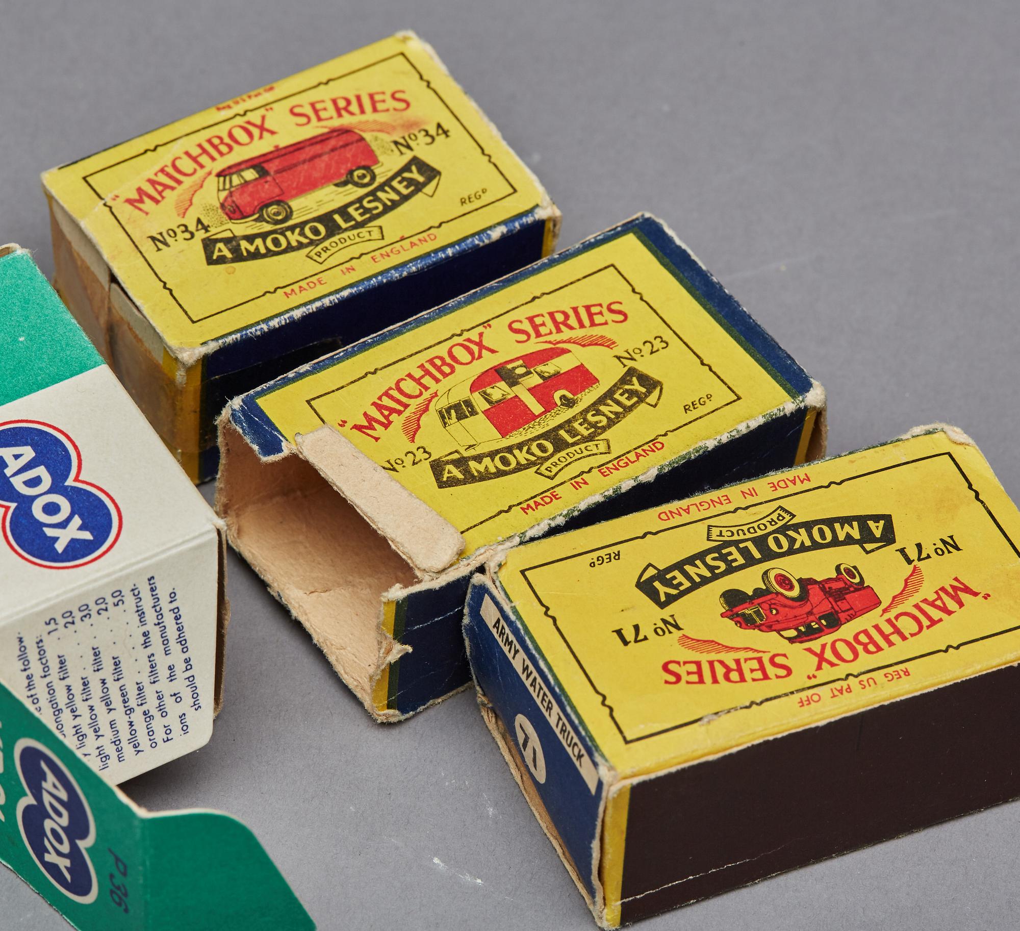 LEKSAKER, parti, Dinky Toys samt Matchbox Series, 1900-talets mitt.