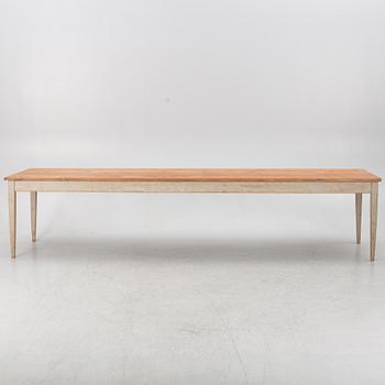 Table, first half of the 20th century.