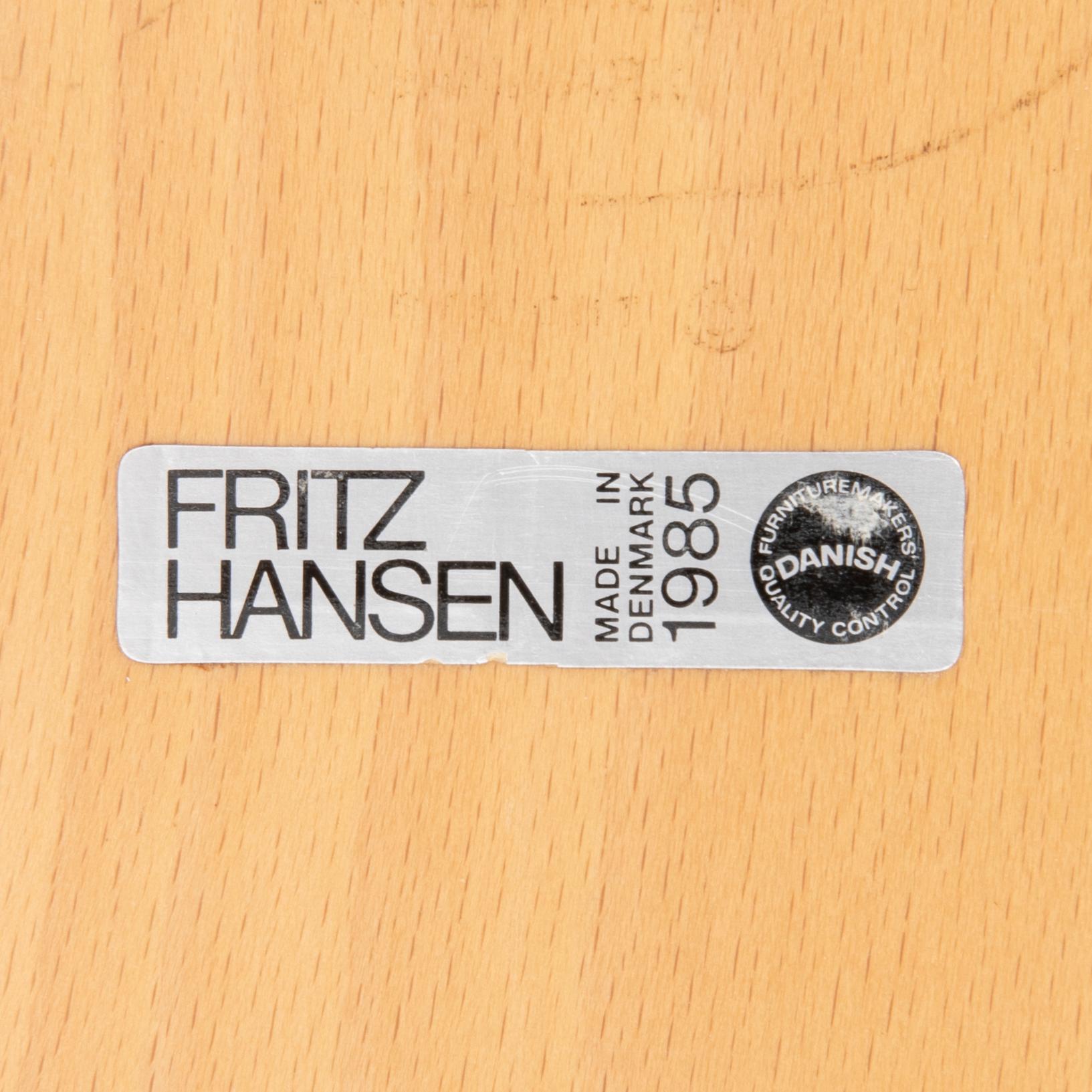 Piet Hein & Bruno Mathsson, bord, "Superellips",  Fritz Hansen 1985.