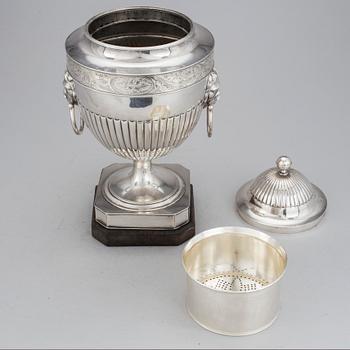 SAMOVAR, försilvrad koppar. Empire, 1800-talets första hälft.