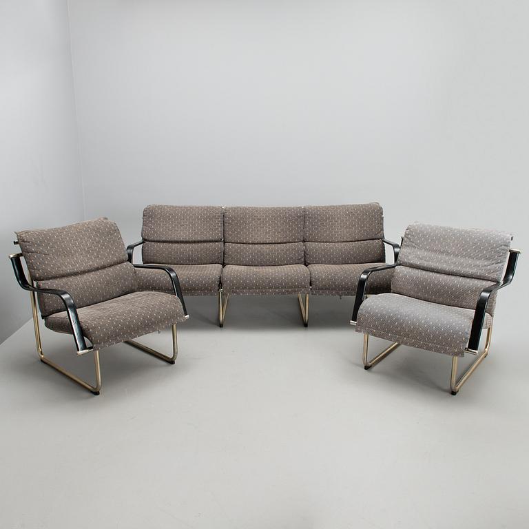 A 1980s 3 piece sofa suite 'Remmi' for Avarte.