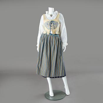 FOLKDRÄKT, Västmanland.