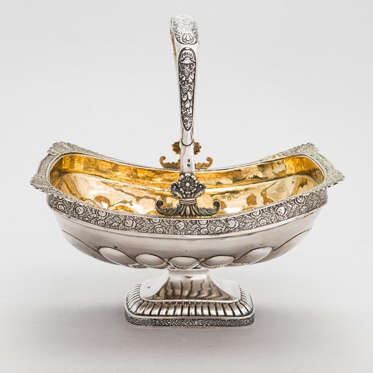 Anton Christian Iwersen, brödkorg, silver, S:t Petersburg, 1830.