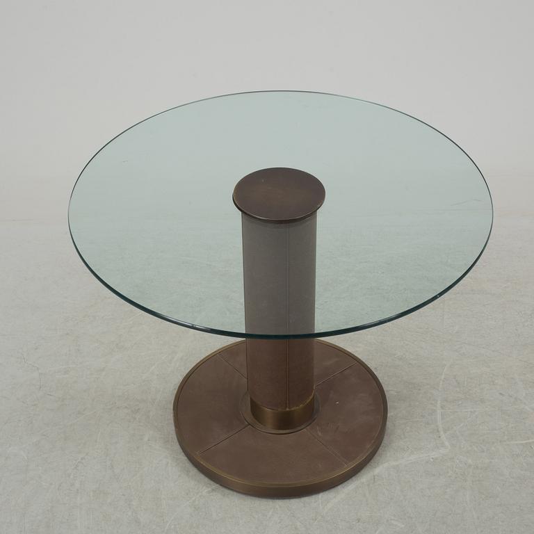 A 1970´s / 1980´s glass table.