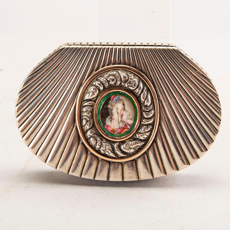 3 19th century silver snuff boxes.