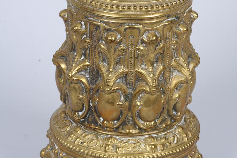 BORDSARMATUR, mässing, nyrenässans, sent 1800-tal.