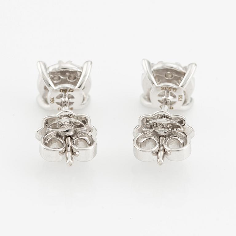 Earrings with brilliant-cut diamonds.