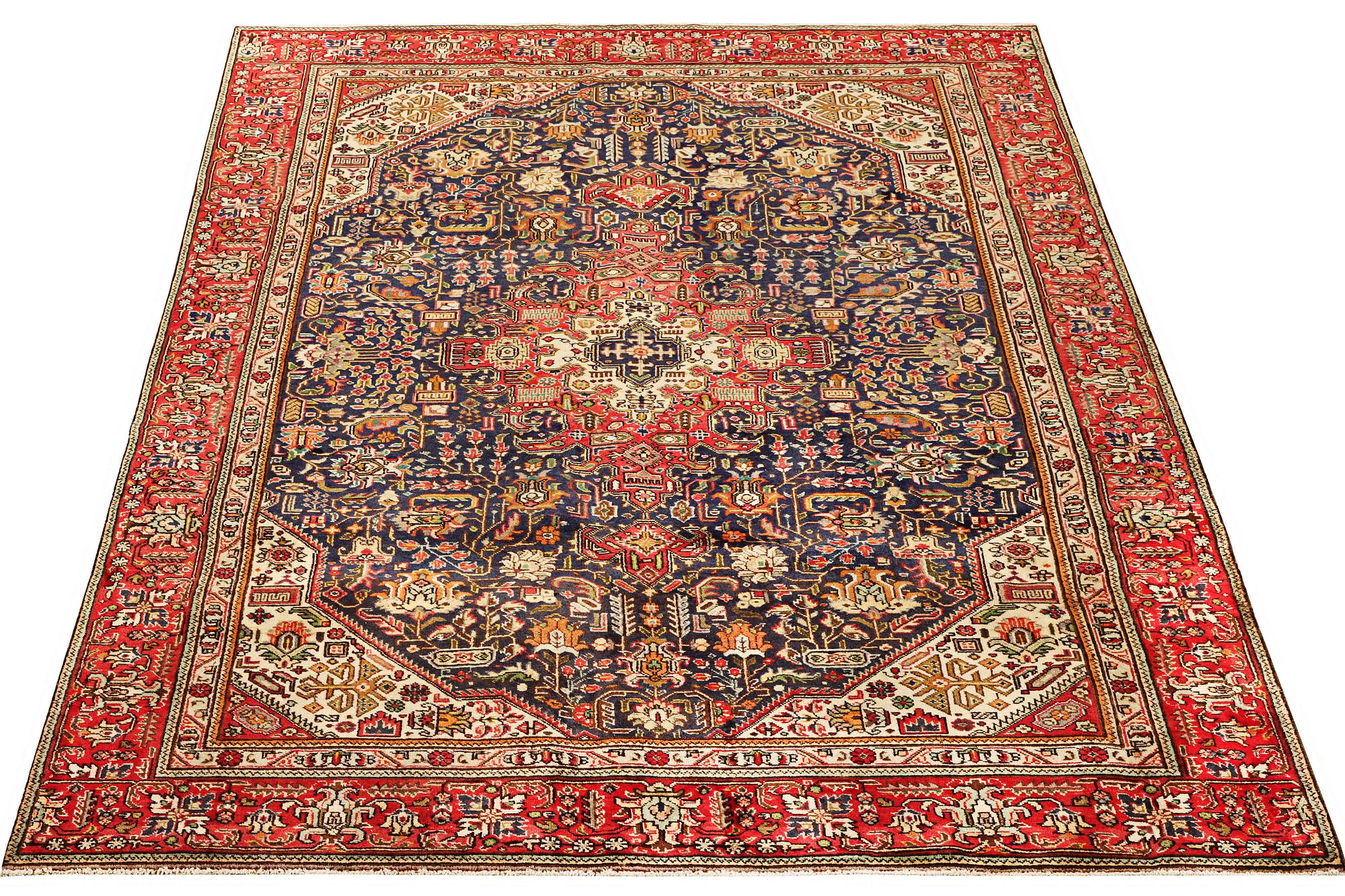 Carpet, Tabriz, approx. 293 x 186 cm.