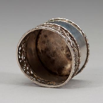 CIGARRASK, SALTKAR samt TÄNDSTICKSHÅLLARE, exportsilver. Bla Chen Hua, 1900-talets början.