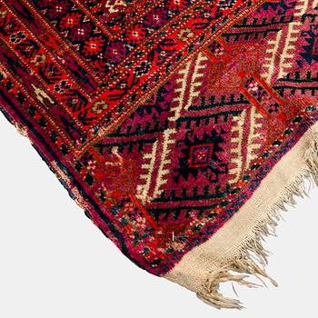 Matto, Turkmen, antiikki, n. 397x233 cm.