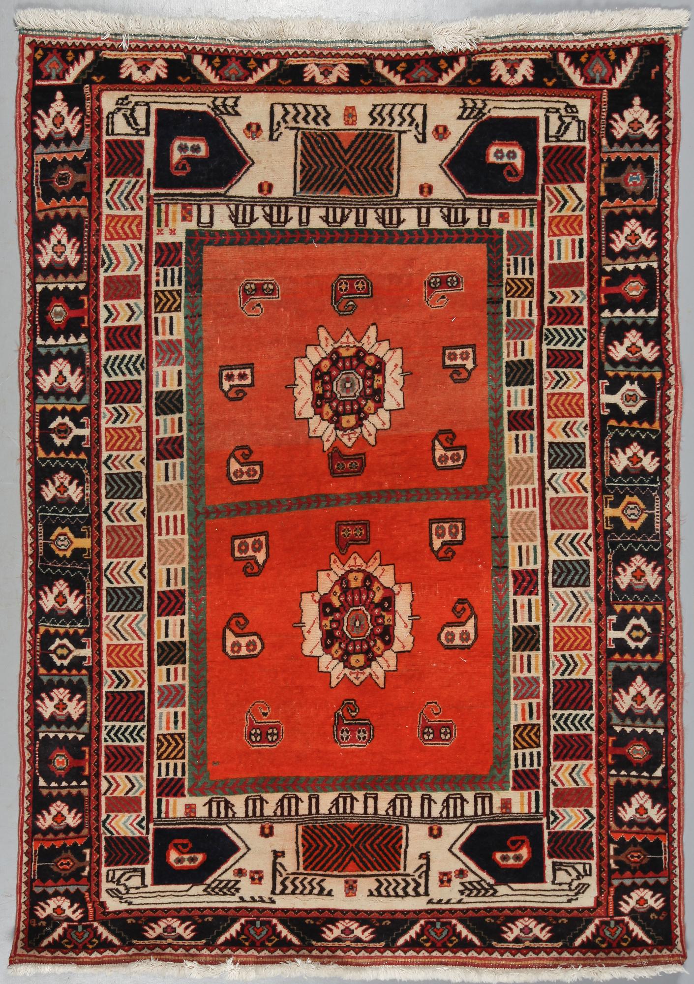 MATTA, troligen Kashgai, 184 x 125 cm, 1900-talets senare del.