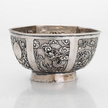 Hexagon export silver bowl, maker's mark GW, Gem Wo, active 1850-75, Canton.