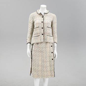 Chanel, dräkt, bestående av kavaj samt kjol, 1960-tal.