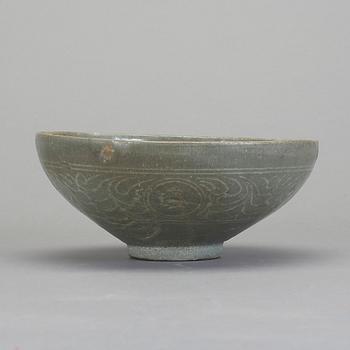 SKÅL, keramik. Korea, Koryo 1200-tal.