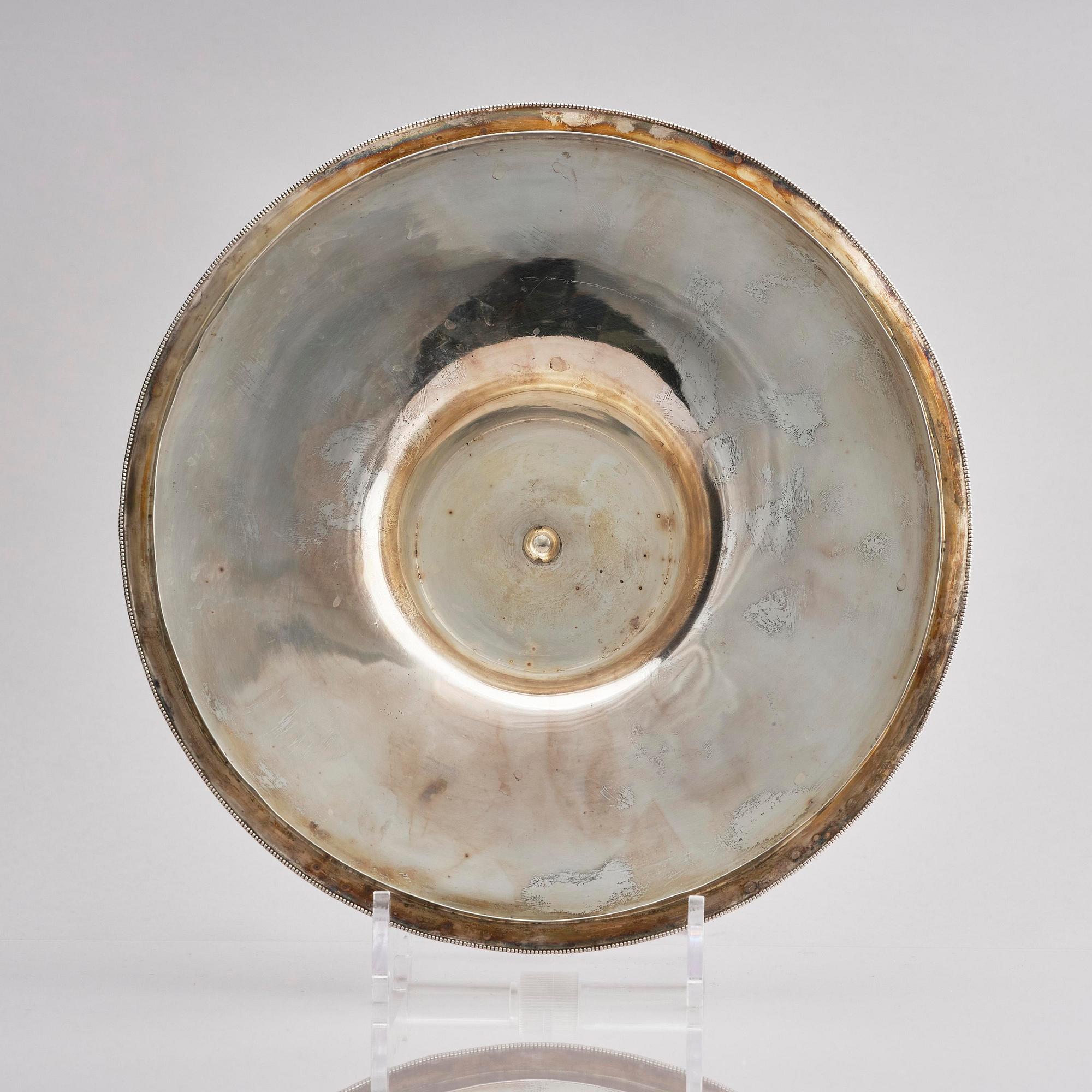 A Swiss silver tureen with lid, mark of Bossard & Sohn, 20th Century.