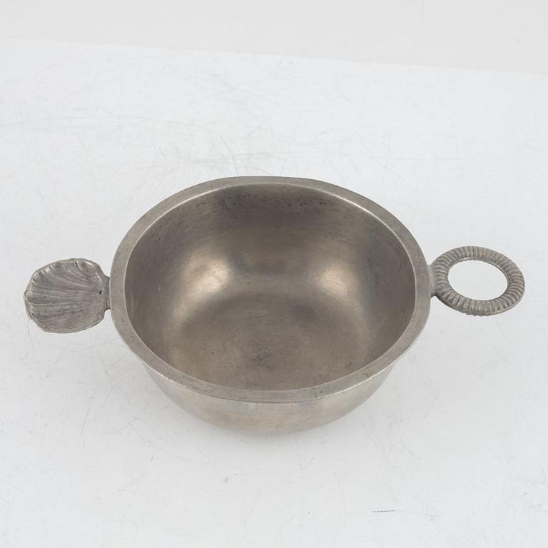 A pewter cup, mark of Anders Morström, Falun 1787.