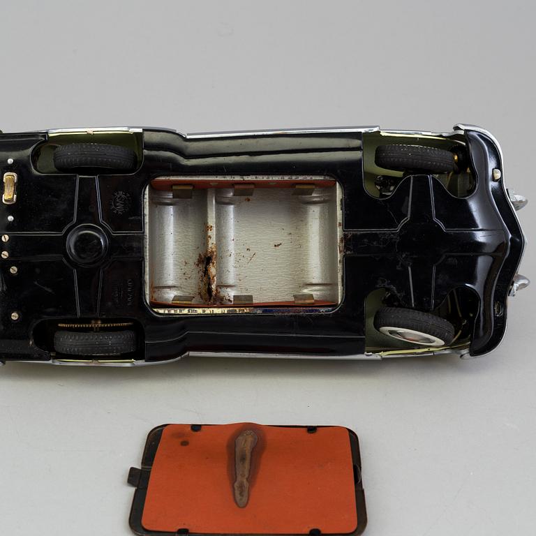 A tinplate Marusan Cadillac, Japan, ca 1951.