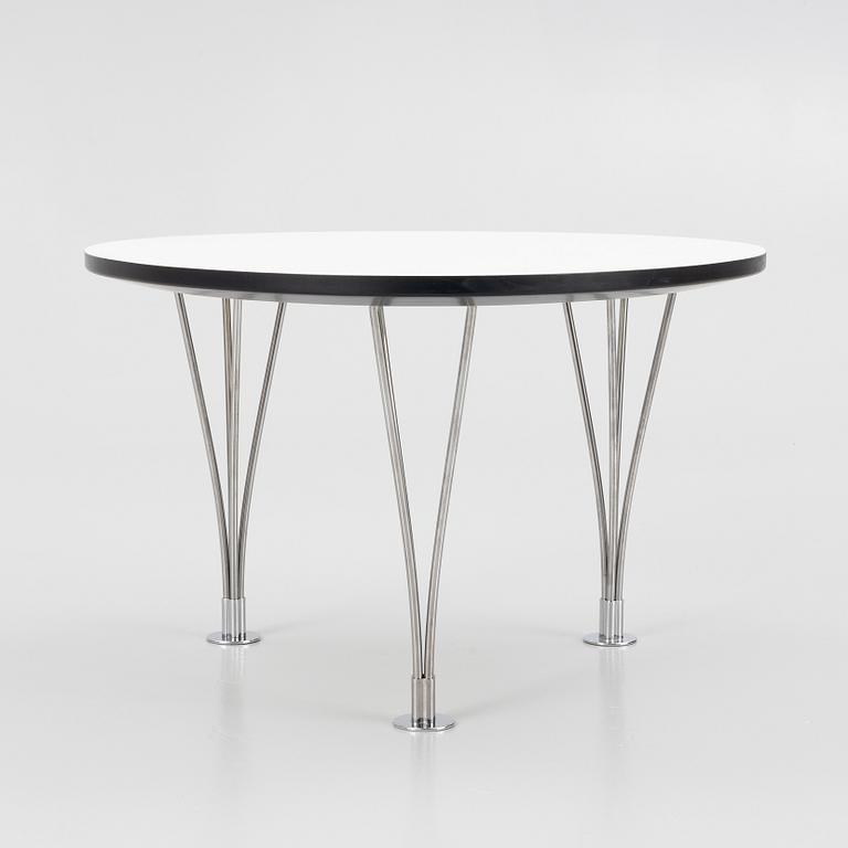 Bruno Mathsson & Piet Hein, a 'Trisuperellipse' coffee table, Bruno Mathsson International, Värnamo, 2014.