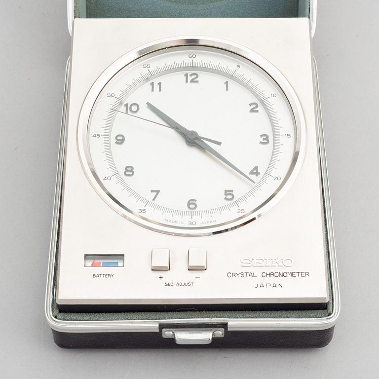 Seiko, Crystal Chronometer, "Three Crowns", table clock, 65 x 80 mm.