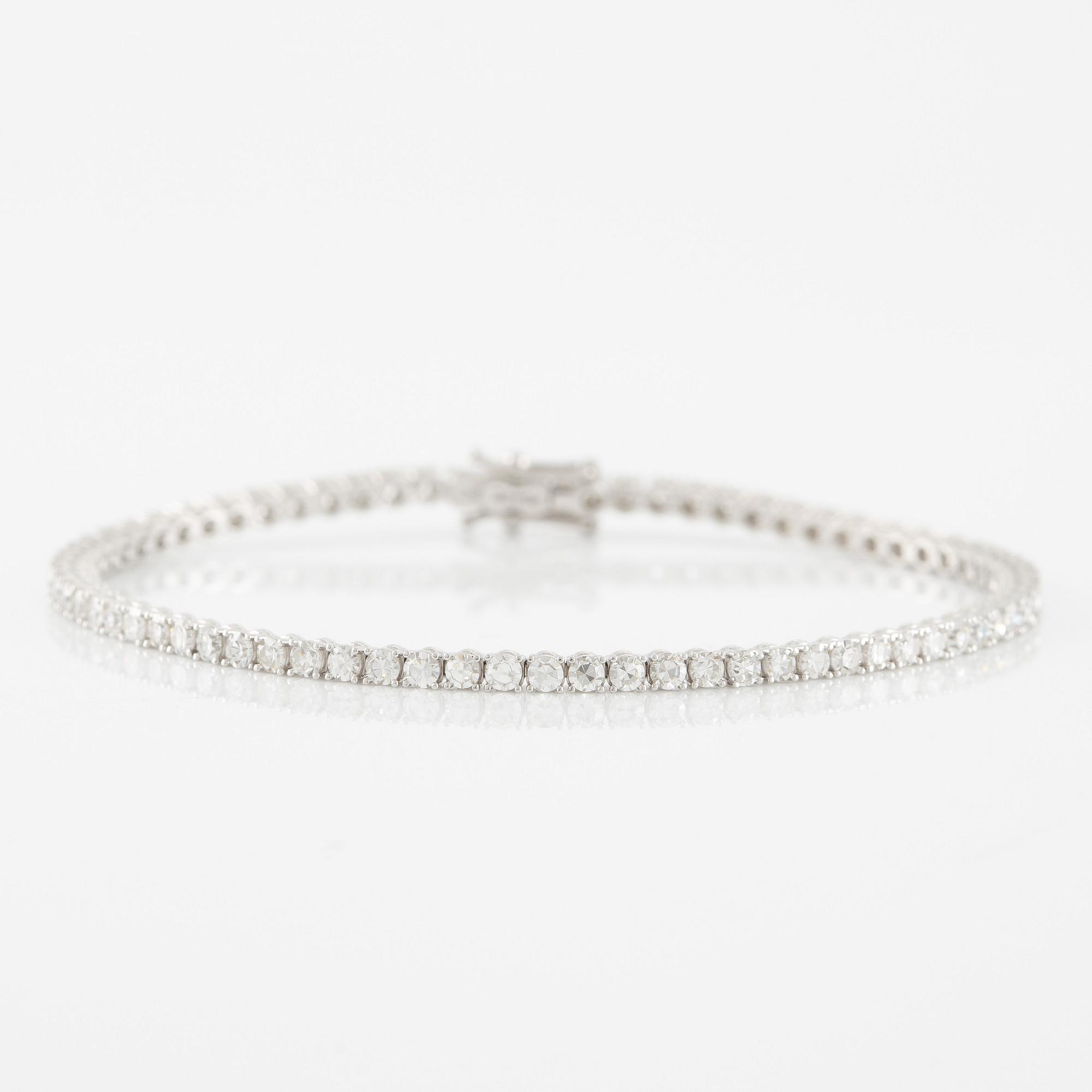 Tennisarmband 18K vitguld med åttkantslipade diamanter.