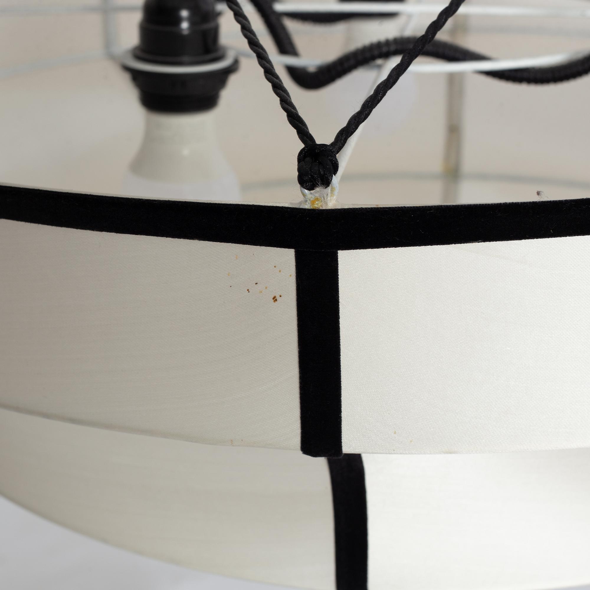 Oi Soi Oi, taklampa, "Indochina umbrella".