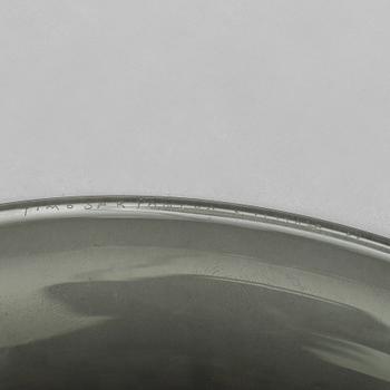 Timo Sarpaneva, fat,  "Kardinalens hatt", modell 3810, glas, Iittala, signerad och daterad -57.