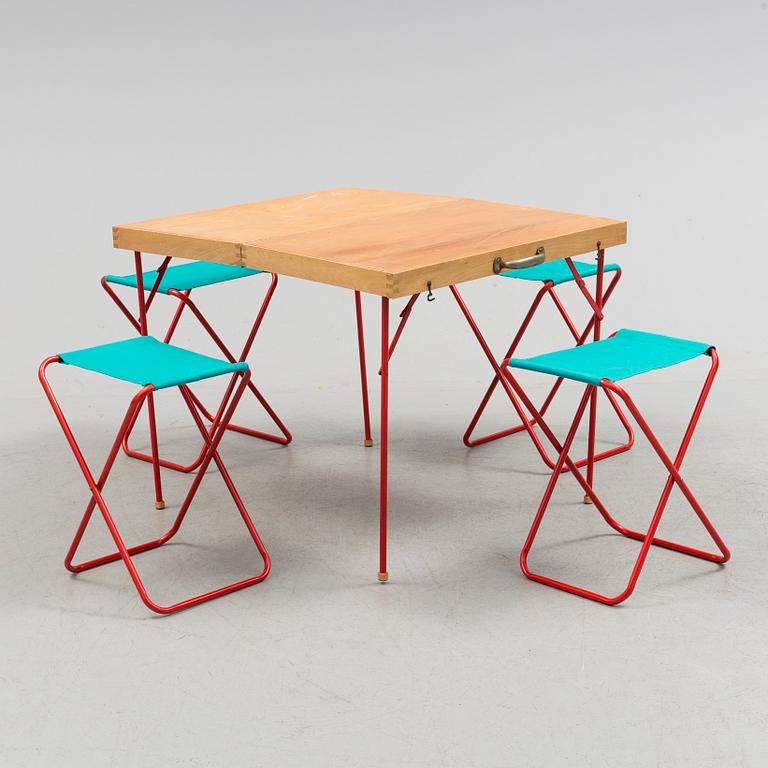 HOPFÄLLBAR PICKNICKMÖBEL, 5 delar, 1900-talets andra hälft.