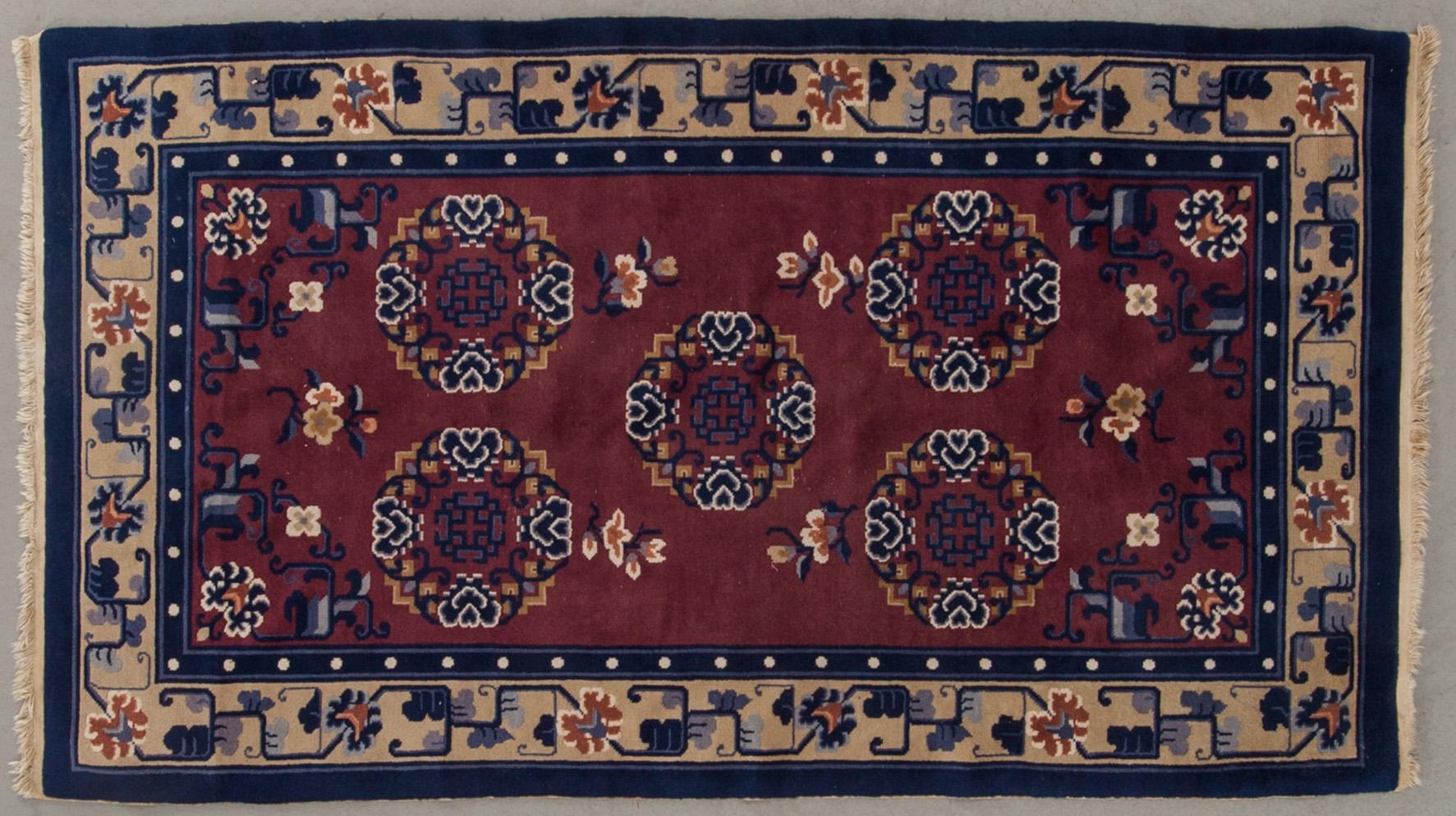 MATTA, semiantik, Kina, ca 215 x 122 cm.