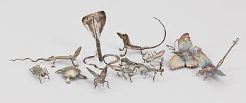 FIGURINER, 12 st, silver, ej stämplade, 1900-tal. Totalvikt 73 g.